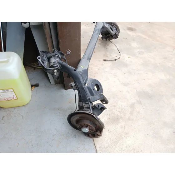 Puente Trasero para Fiat 500 L (330)