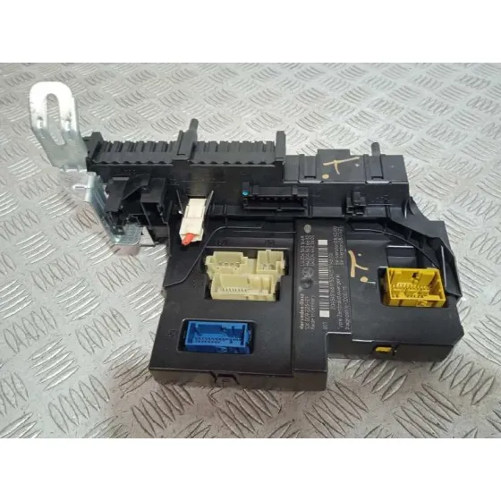 Caja Reles / Fusibles para Mercedes-Benz Clase C (W204) Berlina