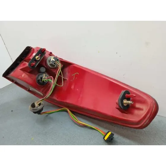 Piloto Trasero Izquierdo para Peugeot 607 (S2)