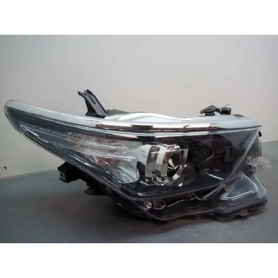 Faro Derecho para Toyota Auris Touring Sports (E18)