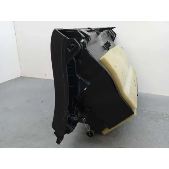 Guantera para Lexus Ct