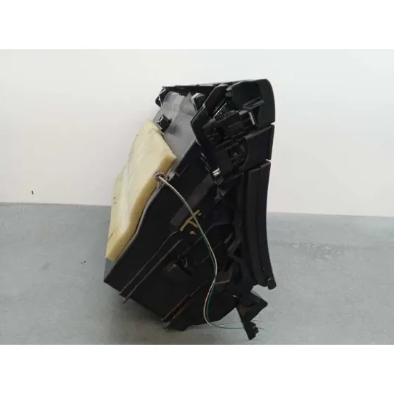 Guantera para Lexus Ct