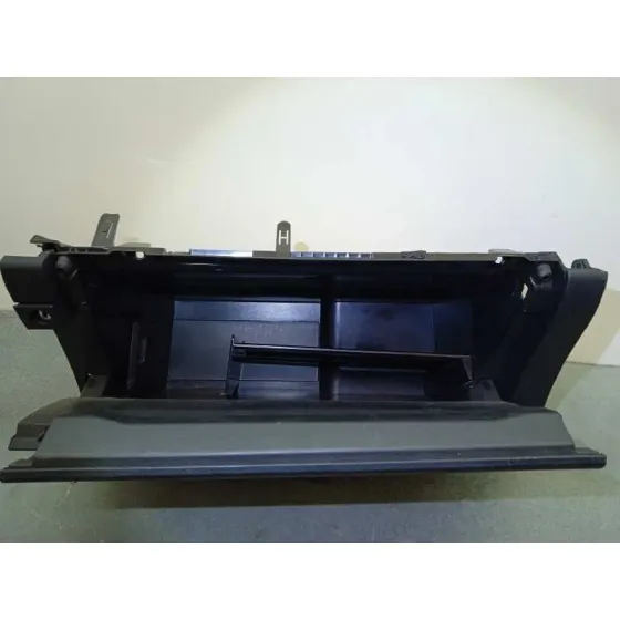 Guantera para Lexus Ct