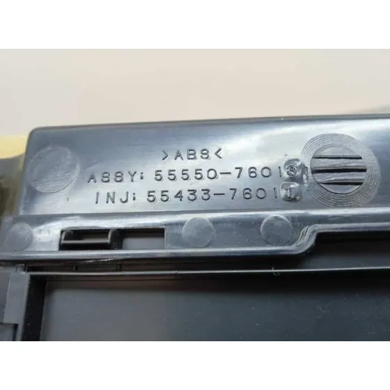 Guantera para Lexus Ct