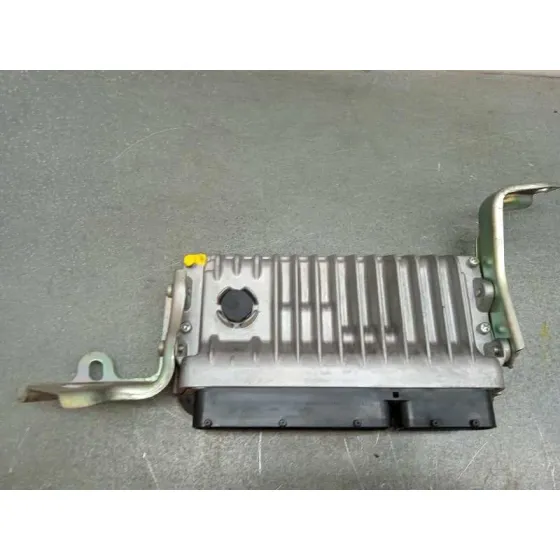Centralita Motor Uce para Toyota Auris Touring Sports (E18)