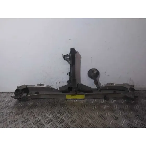 Panel Frontal para Toyota Corolla Verso (R1)