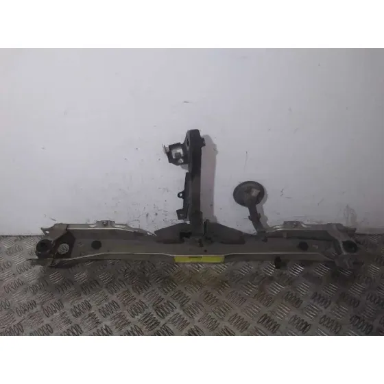 Panel Frontal para Toyota Corolla Verso (R1)