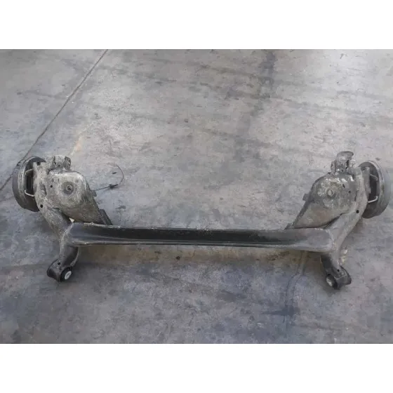 Puente Trasero para Mazda 2 Lim. ()