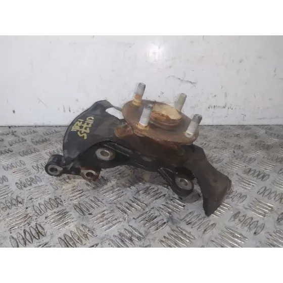 Mangueta Delantera Izquierda para Mazda 2 Lim. ()