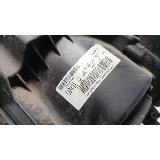 Faro Derecho para Lancia Delta (181)