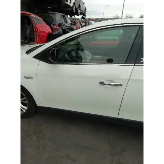 Puerta Delantera Izquierda para Lancia Delta (181)