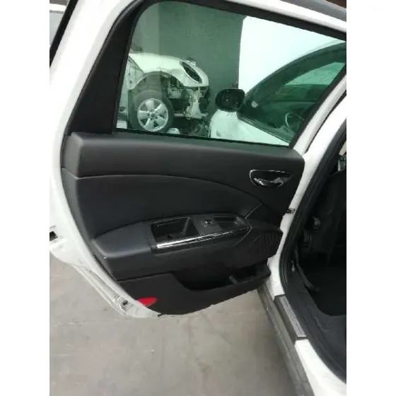 Guarnecido Puerta Trasera Izquierda para Lancia Delta (181)