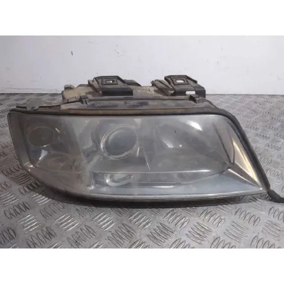 Faro Derecho para Audi A6 Berlina (4B2)