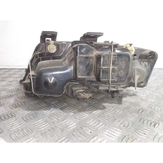 Faro Derecho para Audi A6 Berlina (4B2)