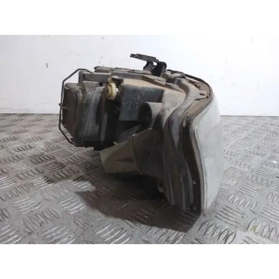 Faro Derecho para Audi A6 Berlina (4B2)