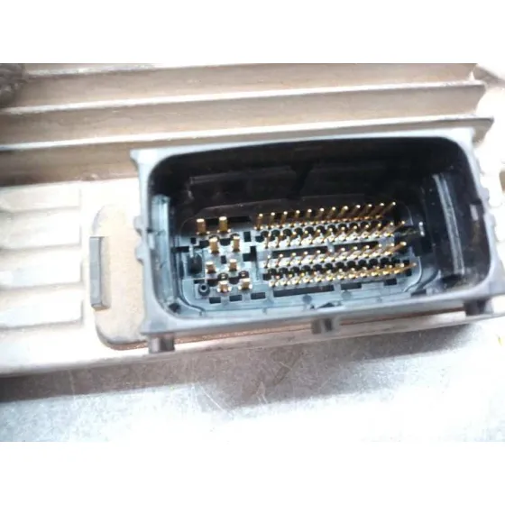 Centralita Motor Uce para Opel Corsa C