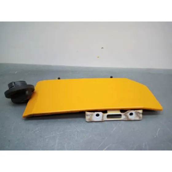 Tapa Exterior Combustible para Mercedes-Benz Sprinterii Caja Cerrada (Desde 01.06)