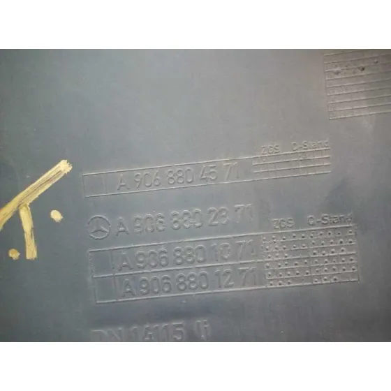 Puntera Paragolpes Trasera Izquierda para Mercedes-Benz Sprinterii Caja Cerrada (Desde 01.06)