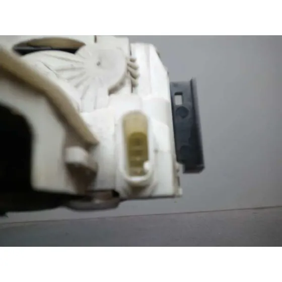 Cerradura Puerta Delantera Izquierda para Mercedes-Benz Sprinterii Caja Cerrada (Desde 01.06)