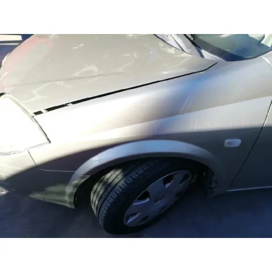 Aleta Delantera Izquierda para Nissan Primera Berlina (P12)