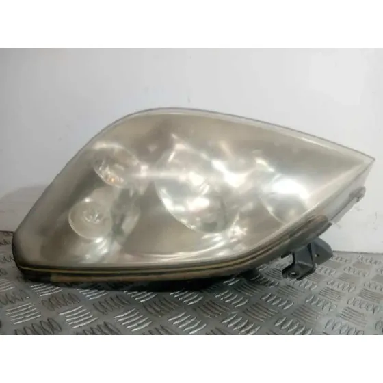 Faro Izquierdo para Nissan Primera Berlina (P12)