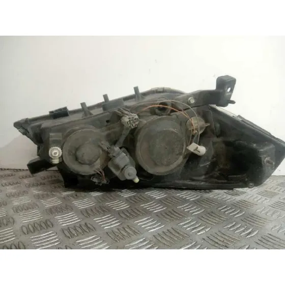 Faro Izquierdo para Nissan Primera Berlina (P12)