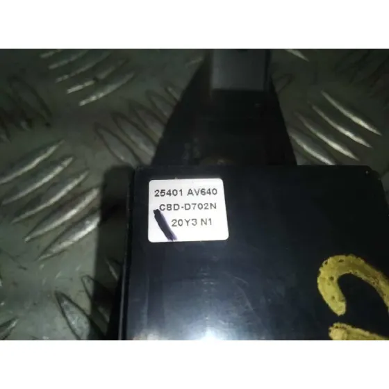Mando Elevalunas Delantero Izquierdo para Nissan Primera Berlina (P12)