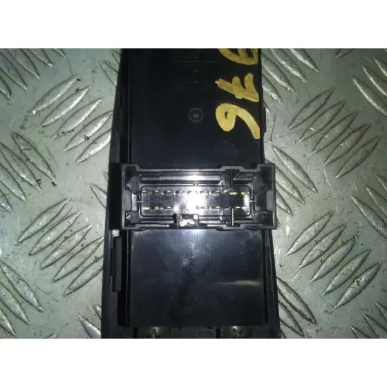 Mando Elevalunas Delantero Izquierdo para Nissan Primera Berlina (P12)