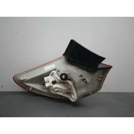 Piloto Trasero Derecho para Opel Astra J Lim.