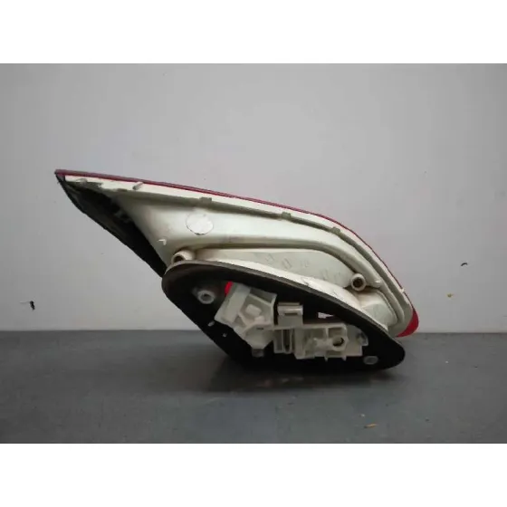 Piloto Trasero Derecho Interior para Opel Astra J Lim.