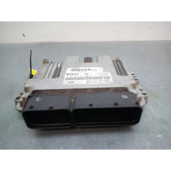 Centralita Motor Uce para Kia Carens (Un)
