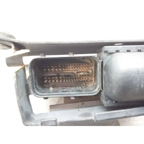 Centralita Motor Uce para Seat Ibiza (6J5)