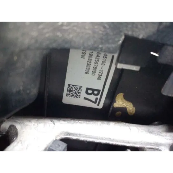 Volante para Toyota Corolla (E18)