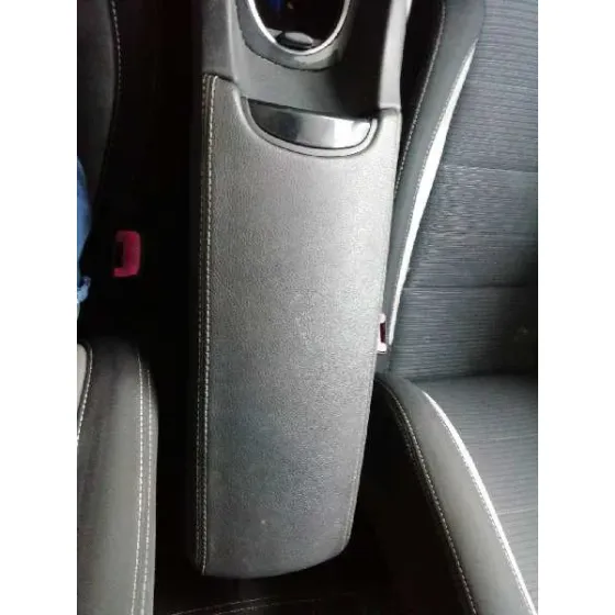 Apoyabrazos Central para Toyota Avensis Touring Sports