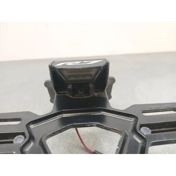 Piloto Matricula para Yamaha R7