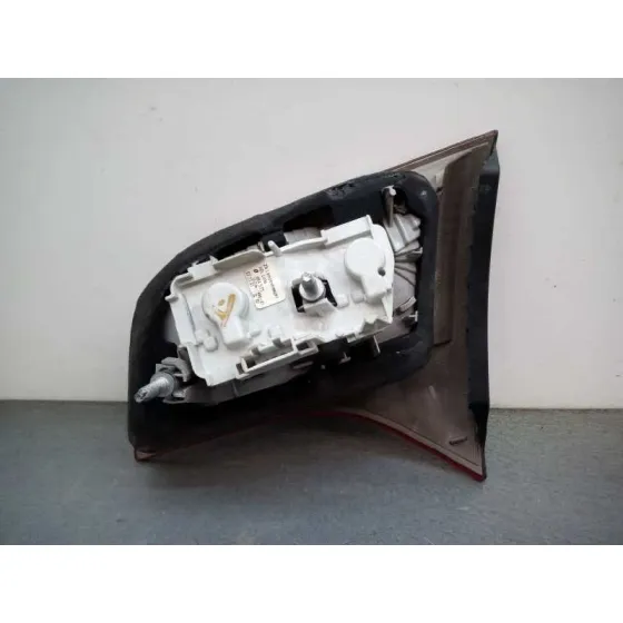 Piloto Trasero Izquierdo Interior para Audi A4 Avant (8E)