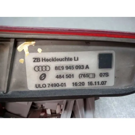 Piloto Trasero Izquierdo Interior para Audi A4 Avant (8E)