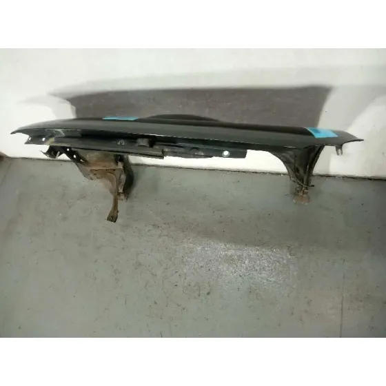 Aleta Delantera Derecha para Audi A6 Avant (4B5)