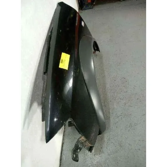 Aleta Delantera Izquierda para Audi A6 Avant (4B5)