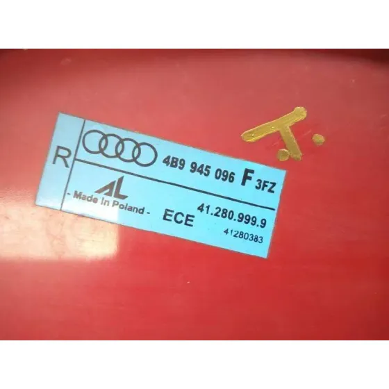 Piloto Trasero Derecho para Audi A6 Avant (4B5)
