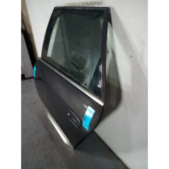 Puerta Trasera Izquierda para Audi A6 Avant (4B5)