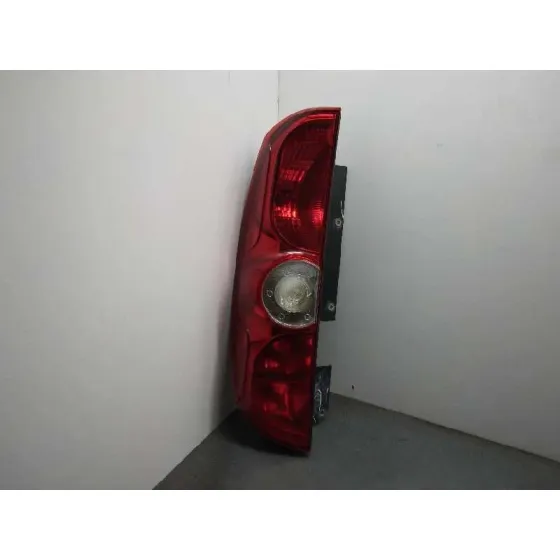 Piloto Trasero Izquierdo para Fiat Doblo Cargo