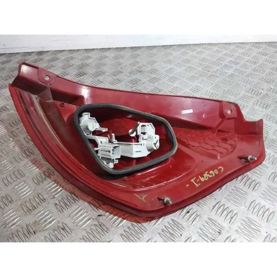 Piloto Trasero Izquierdo para Ford Fiesta (Cb1)