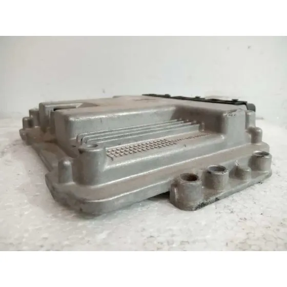 Centralita Motor Uce para Ford Focus Lim. (Cb4)