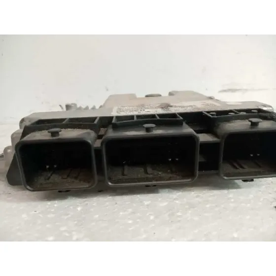 Centralita Motor Uce para Ford Focus Lim. (Cb4)