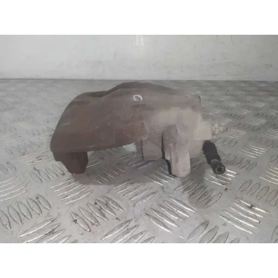 Pinza Freno Delantera Izquierda para Toyota Avensis Berlina (T25)