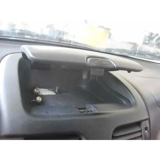 NISSAN ALMERA (N16/E) '2000 ACENTA BLANCO
