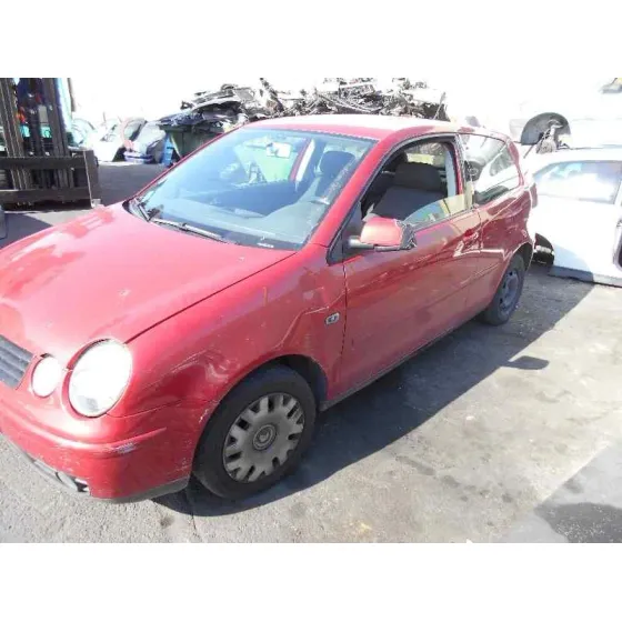 VOLKSWAGEN POLO (9N1) '2003 1.4 16V ROJO