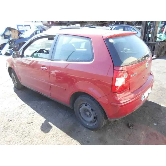 VOLKSWAGEN POLO (9N1) '2003 1.4 16V ROJO