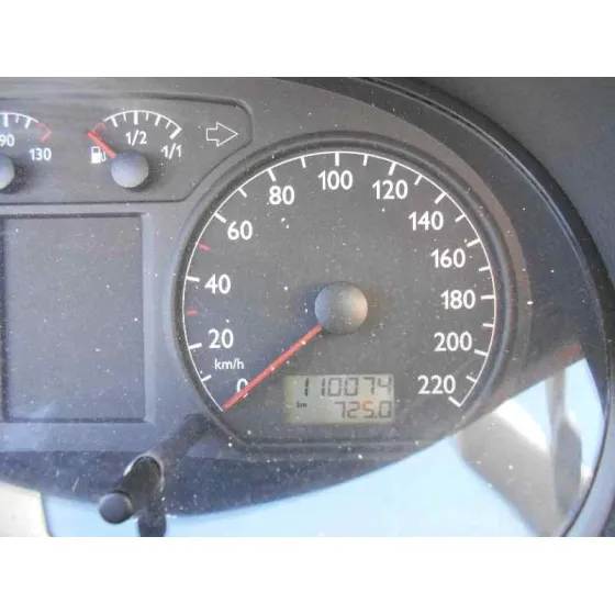 VOLKSWAGEN POLO (9N1) '2003 1.4 16V ROJO